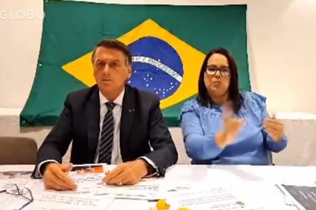 Vídeo: “Fui muito bem recebido. Me trataram bem”, diz Bolsonaro sobre ida à loja maçônica