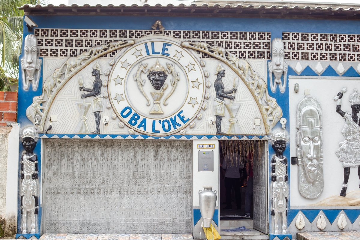 Terreiro que reúne maior acervo de obras de arte sacra afro brasileira reabre na RM