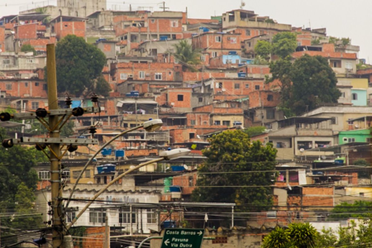 Mais de 38 milhões de brasileiros vivem em lares sem qualquer renda de trabalho