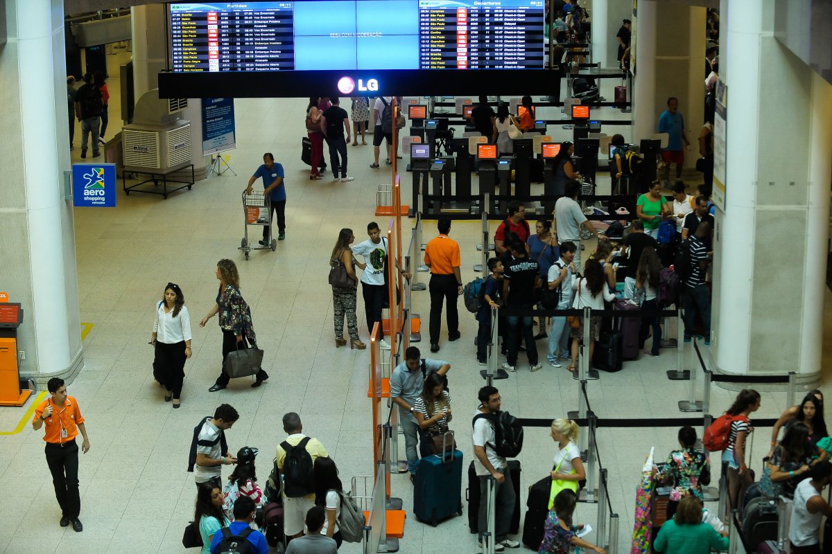 Viagens aéreas precisam ser mais acessíveis no Brasil, aponta associação