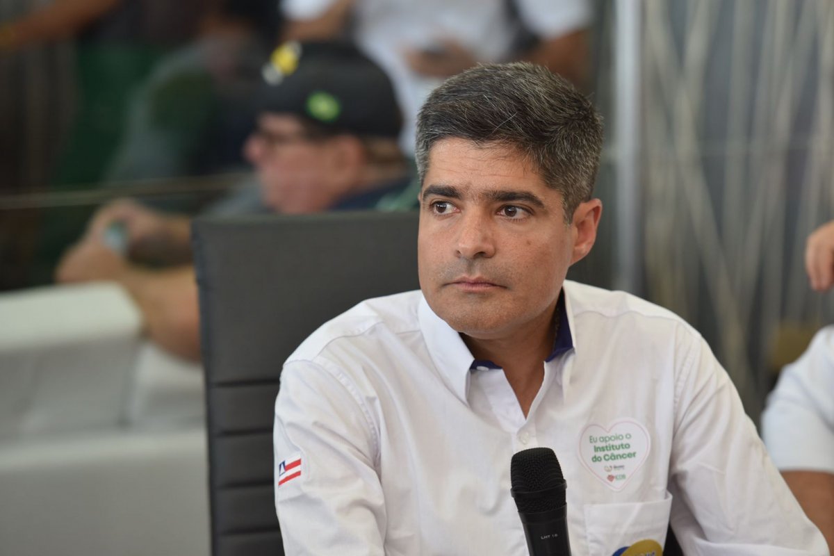 5 candidatos que disputam governos em 2º turno não manifestam apoio para presidente