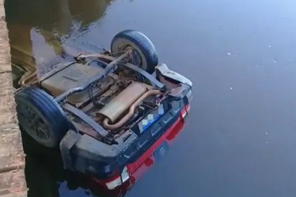 Casal é encontrado morto dentro de carro em Jucuruçu, no extremo sul da Bahia
