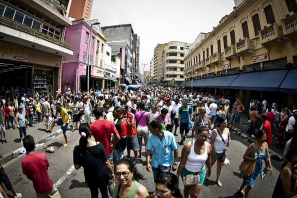 População mundial atingirá 8 bilhões em novembro, diz ONU