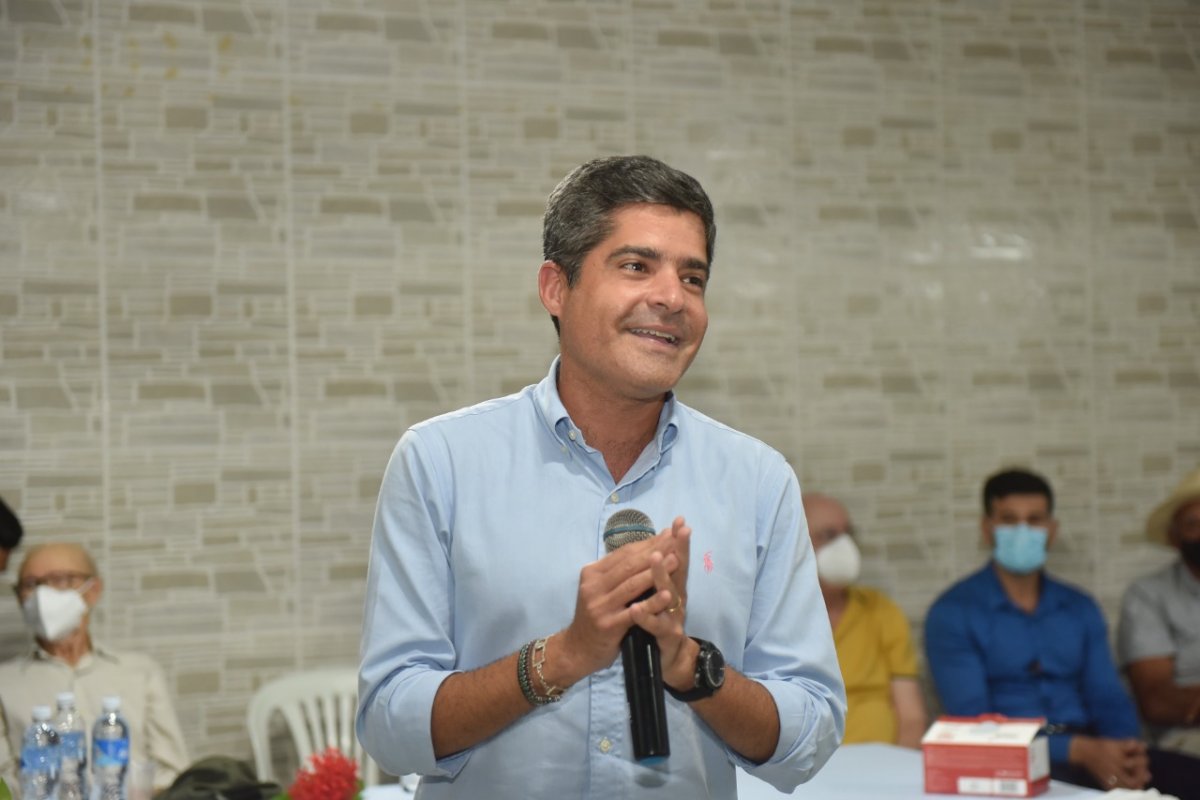 Governo terá "que estender a mão a quem mais precisa”, diz ACM Neto sobre investimentos em programas sociais
