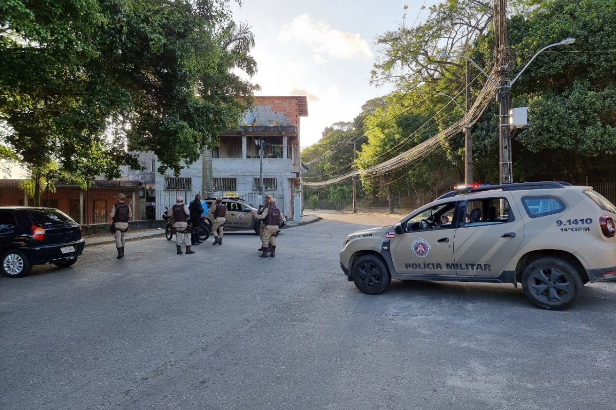 PM prende homem com mandado por tráfico no bairro de Plataforma, em Salvador