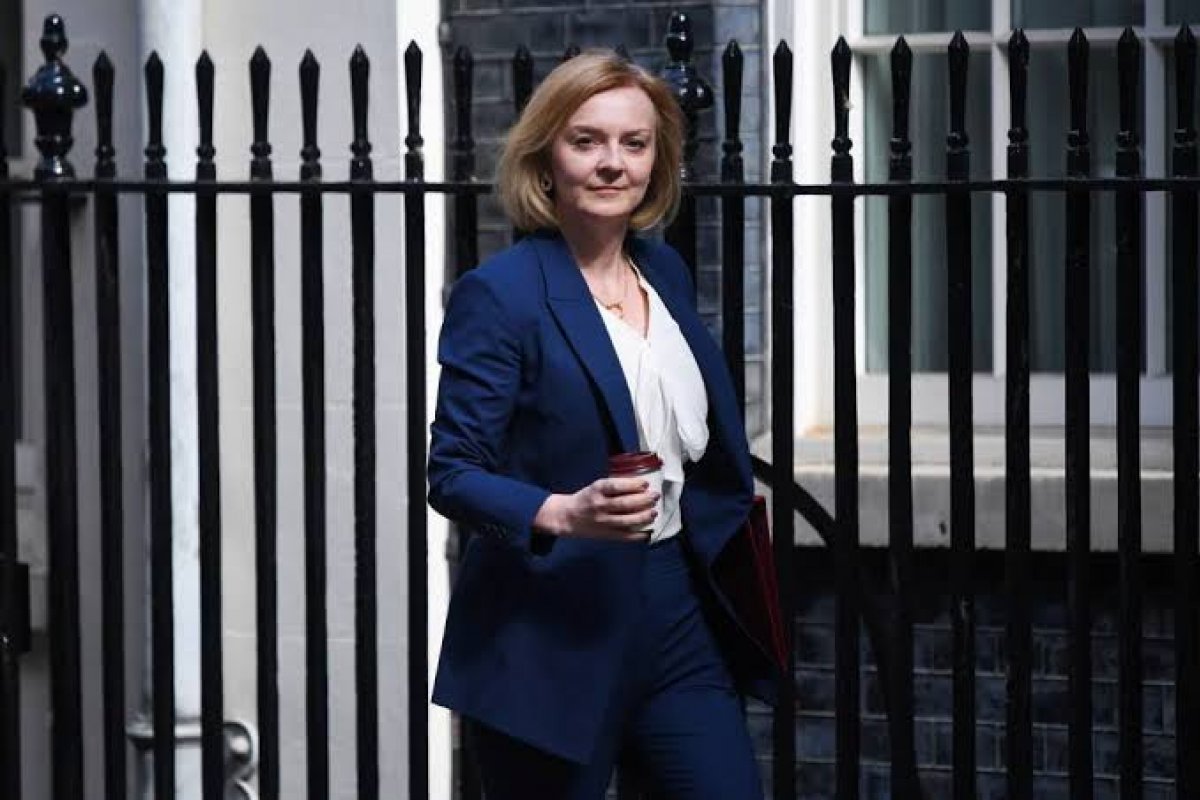 Rússia diz que Liz Truss será lembrada por seu "analfabetismo catastrófico"