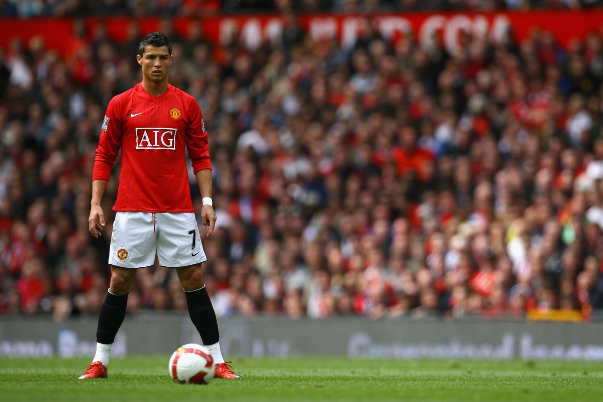 Após indisciplina, Cristiano Ronaldo volta a jogar pelo United