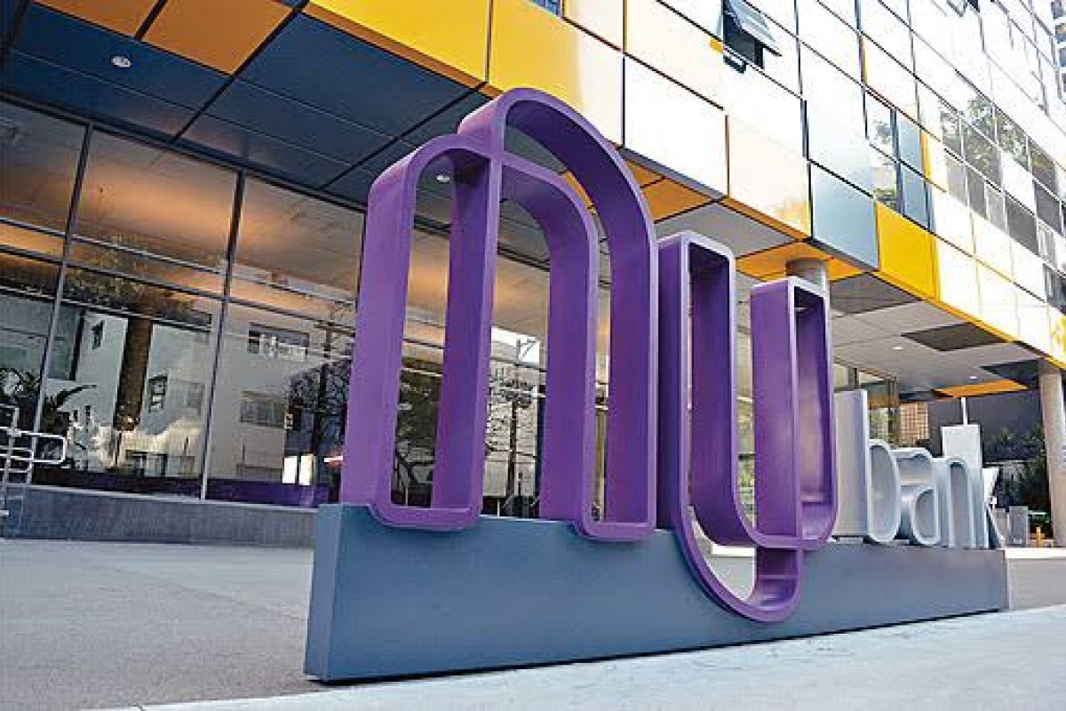 Nubank atinge marca de R$ 100 bilhões investidos por clientes