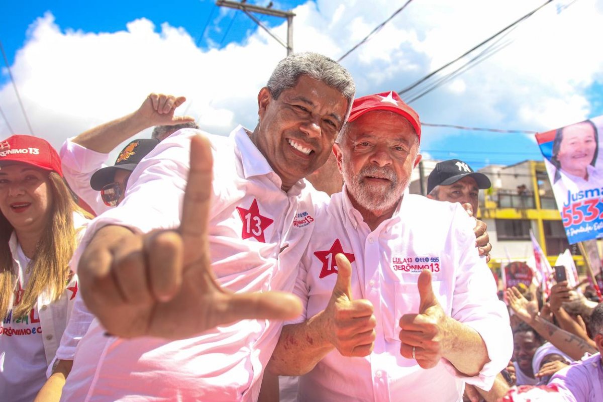 Ao lado de Jerônimo, Lula diz que a Bahia "vai liderar a vitória da esperança"