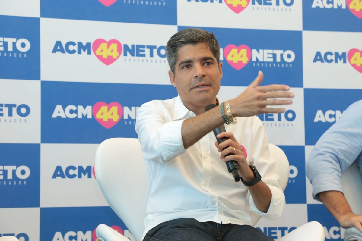 Em publicação na web, ACM Neto agradece apoio de Oh Polêmico pela criação de novo jingle