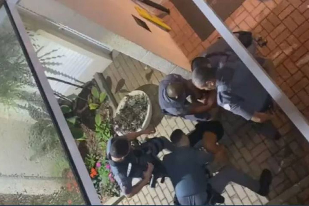 Após brigar com a namorada, fisiculturista morre ao ser imobilizado por PMs em São Paulo 