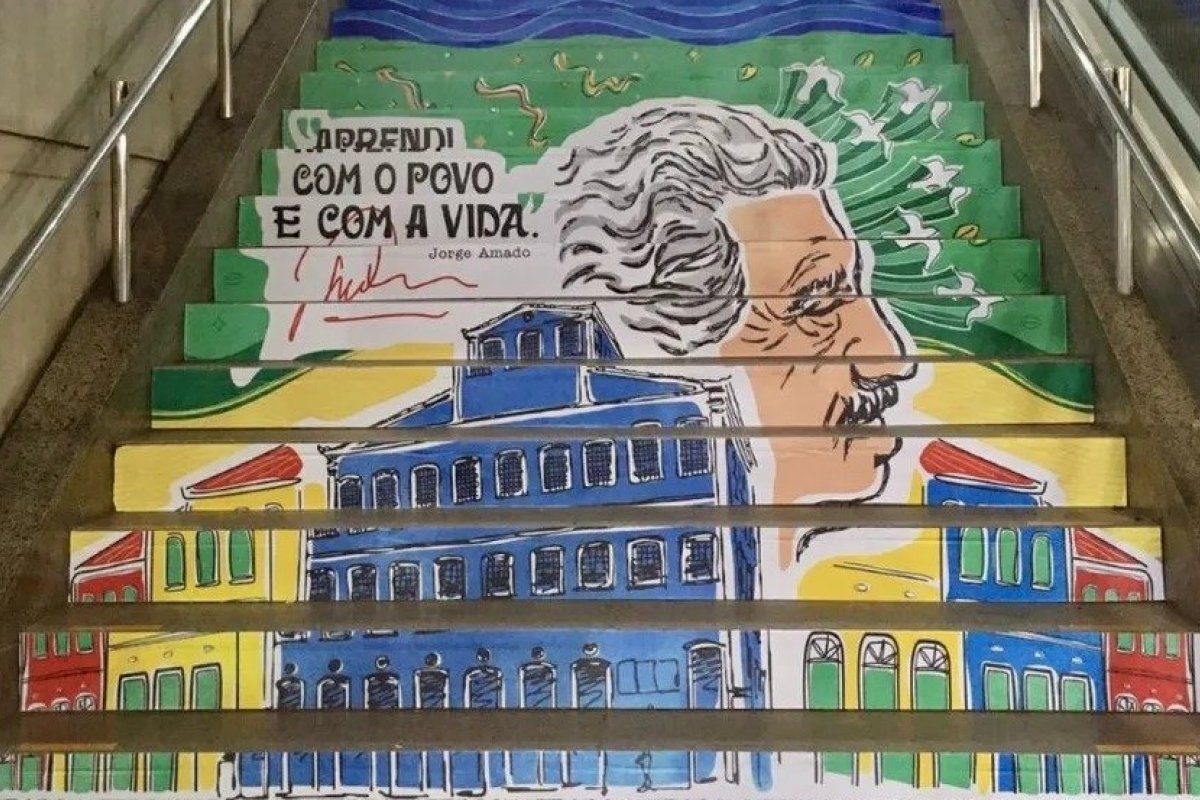 Passageiros do metrô terão transporte gratuito para a Flipelô; veja