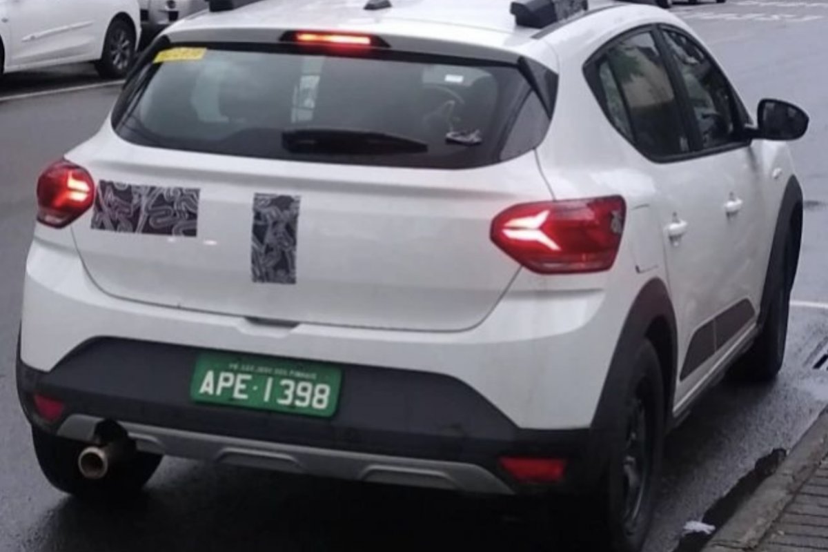 Novo SUV compacto da Renault roda em testes pelo país 