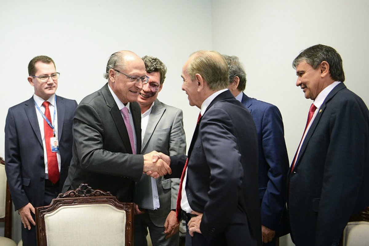 Equipe de Lula propõe "PEC de transição"  para acomodar despesas "inadiáveis" em 2023 