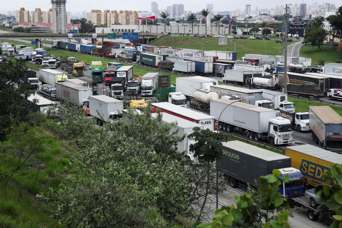 Bloqueio em estradas impede envio de coração de doador; órgão não pode mais ser aproveitado