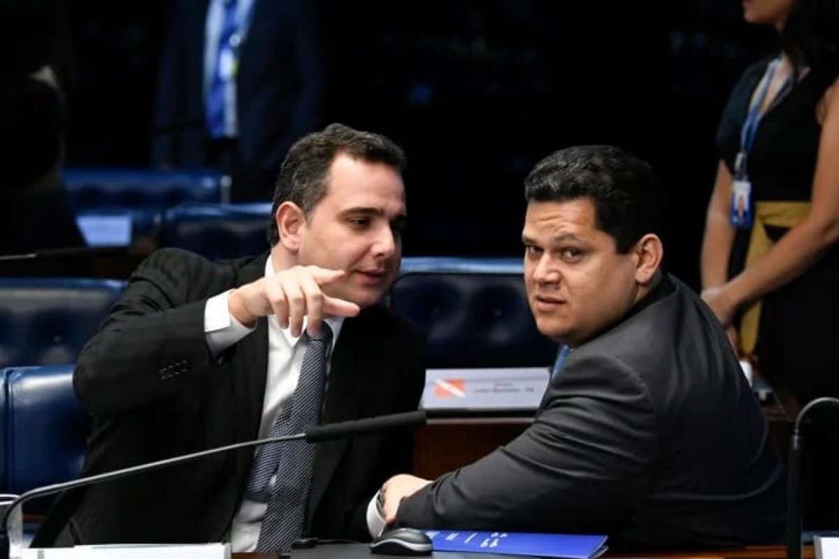 Senador Davi Alcolumbre afirma que apoiará Rodrigo Pacheco a presidência do Senado