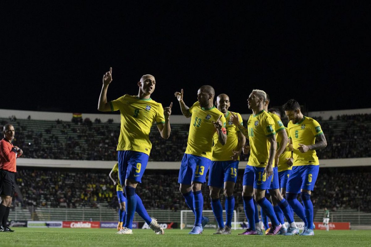 Governo da Bahia altera expediente nos órgãos estaduais em dias de jogos do Brasil