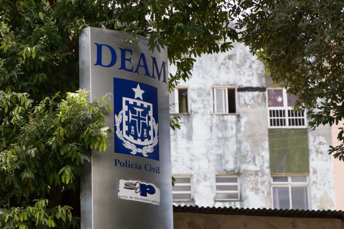 Homem acusado de atear fogo na companheira é preso em Salvador