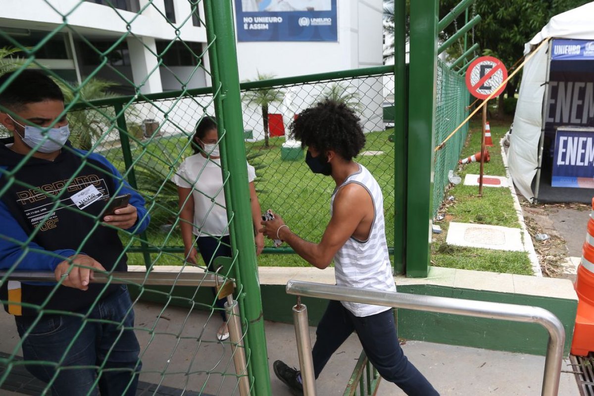 Mais de 70 mil profissionais de órgãos federais e estaduais atuam em operação para garantir segurança do Enem 