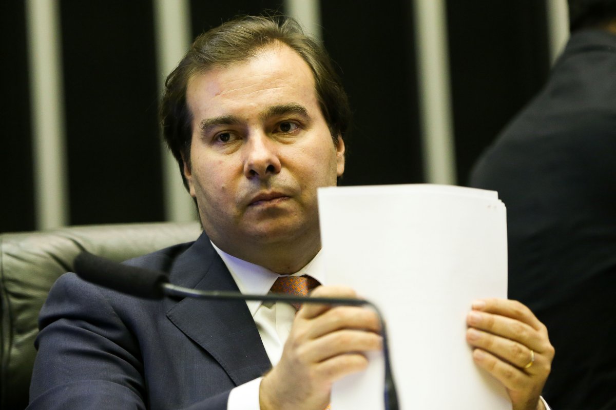 2ª instância: Maia afirma que modificação de cláusula pétrea é inconstitucional
