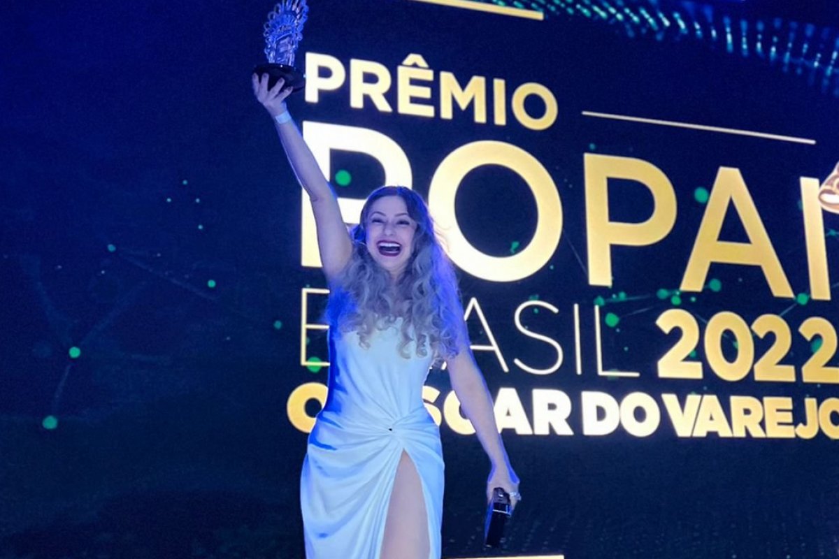 Daniela Lacerda recebe Prêmio POPAI, em São Paulo! 