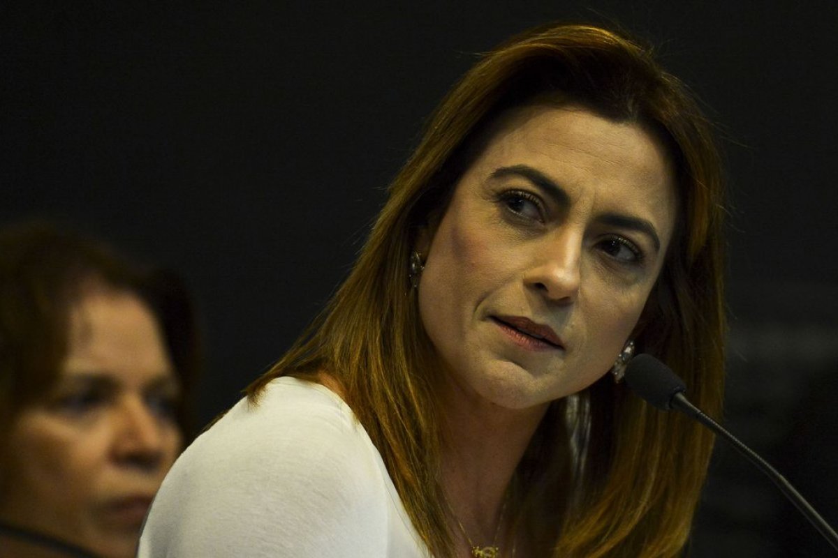 Através das redes sociais, Soraya Thronicke diz que teve WhatsApp clonado