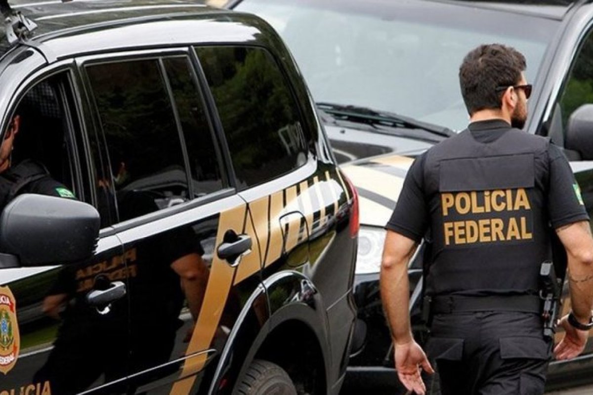 Polícia Federal investiga fraude na FGV e família Simonsen