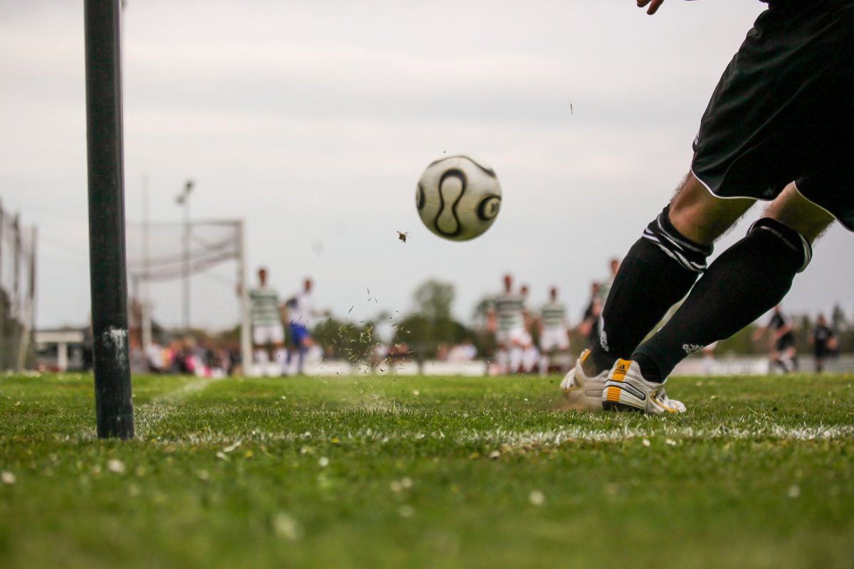 Brasil tem mais de 130 partidas de futebol com resultados possivelmente manipulados, diz levantamento