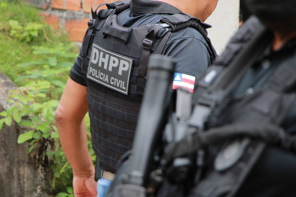Homem acusado de homicídio é preso no bairro de Valéria em Salvador