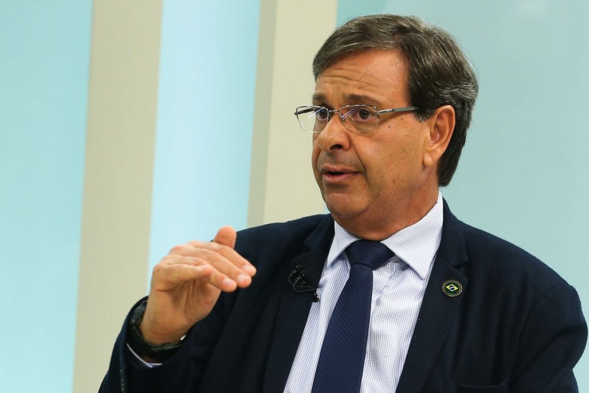 Bolsonaro nomeia ex-ministro Gilson Machado para chefiar a Embratur por quatro anos
