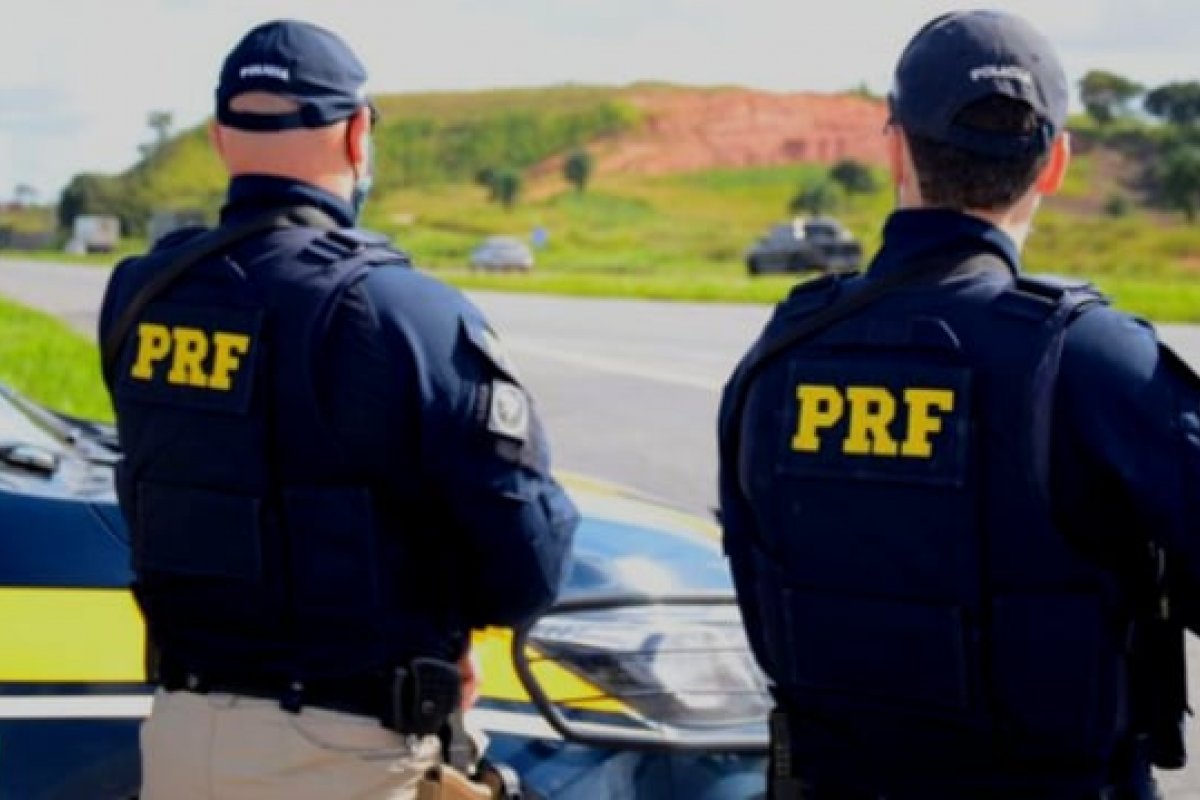 PRF atualiza boletim e sobe para 18 o número de  rodovias federais bloqueadas