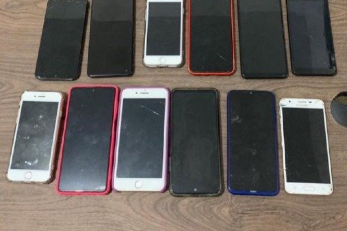PM desarticula quadrilha responsável por roubo de celulares em festa