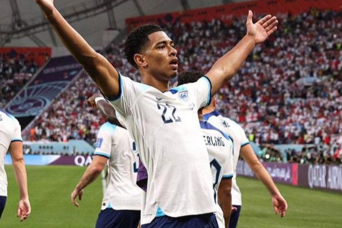 Bellingham se torna 1° jogador nascido no século 21 a marcar gol na Copa do Mundo