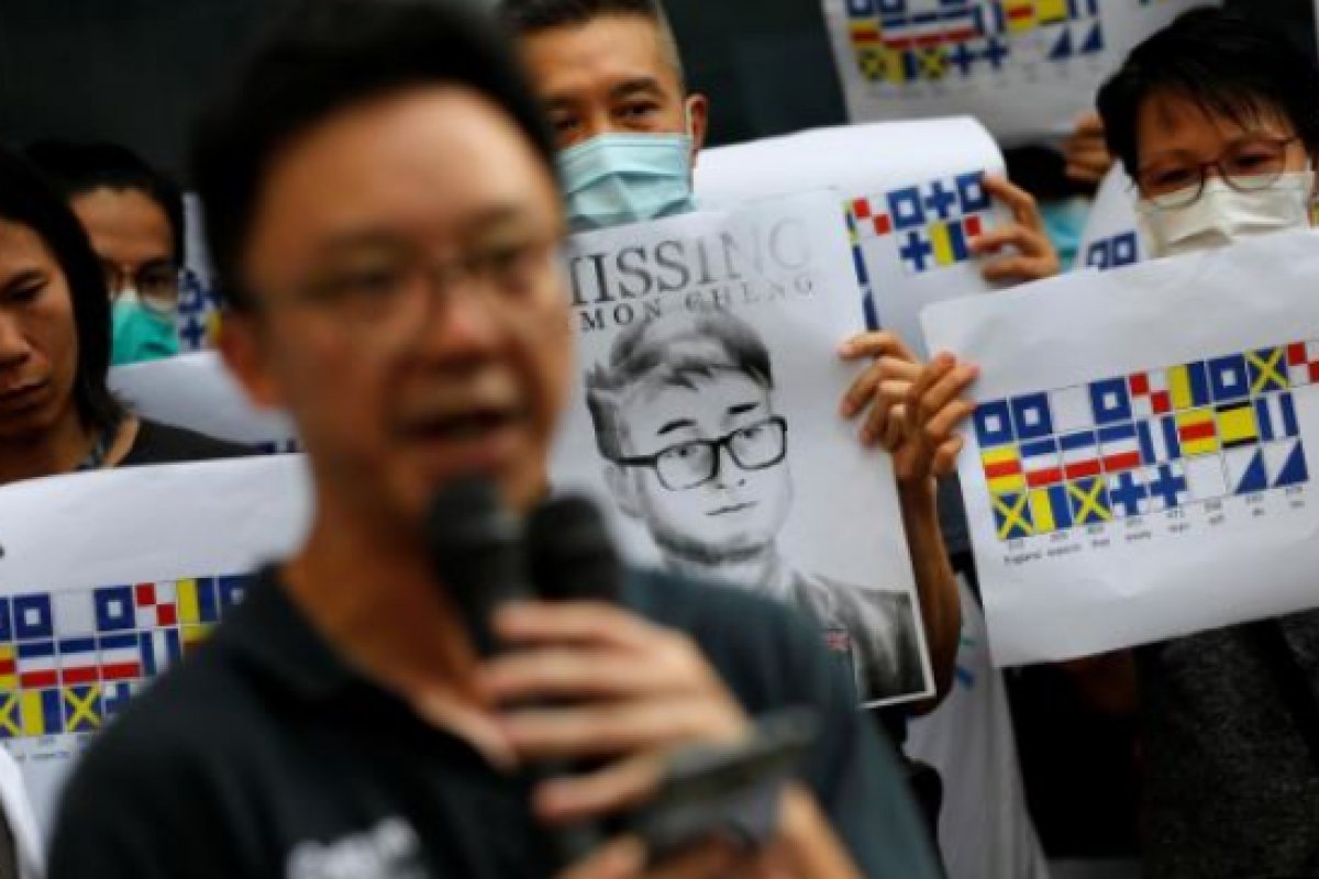 Funcionário do consulado britânico acusa polícia chinesa de tortura