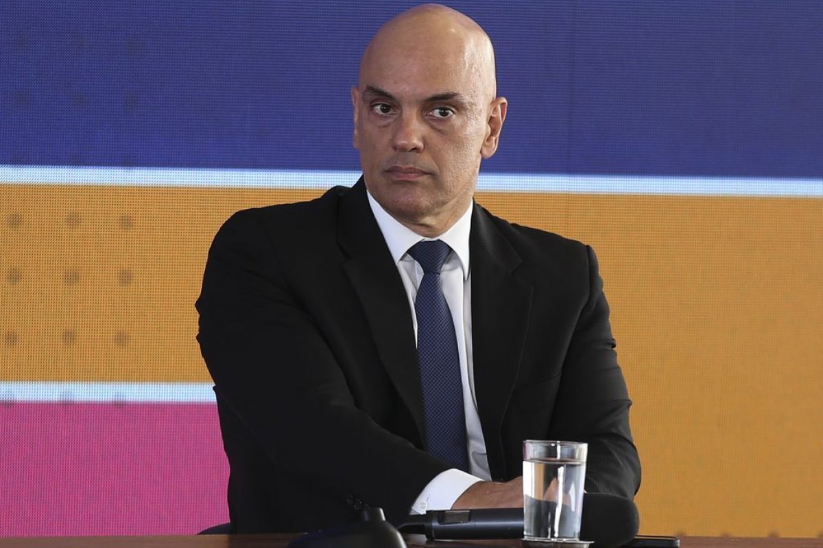 PL deve apresentar auditoria das urnas utilizadas nesta eleição em 24 horas, determina Alexandre de Moraes 