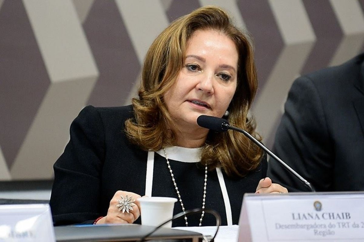 Bolsonaro nomeia Liana Chaib como ministra do TST