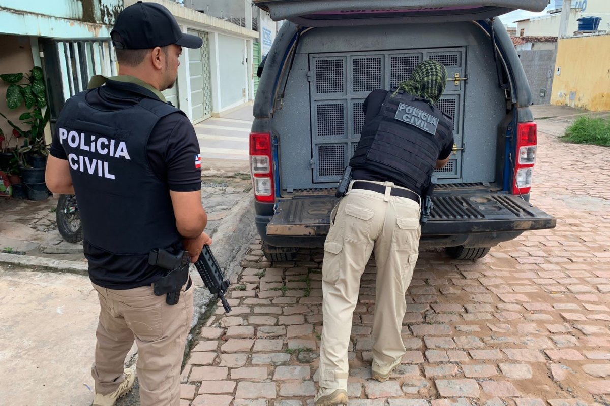 Polícia Civil cumpre mandados de prisão em operação contra tráfico de drogas e crimes contra a vida na Bahia