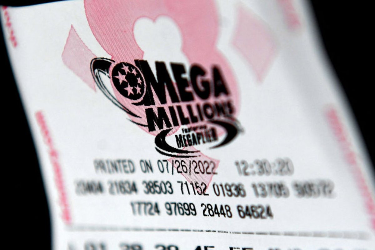Brasileiros jogam para concorrer a Mega Millions dos EUA; confira como comprar bilhetes