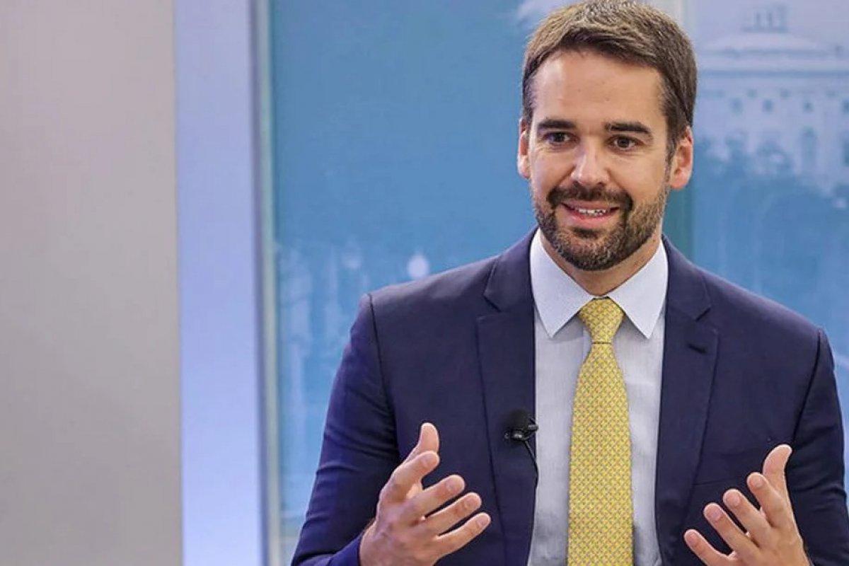 Eduardo Leite aceita convite para presidência do PSDB