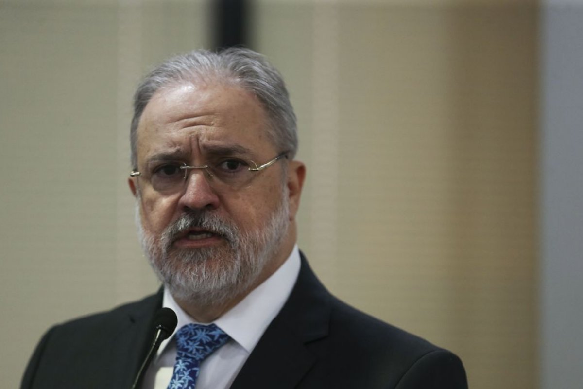 Aras pede que STF reconheça a repercussão sobre ingresso da polícia em domicílio por denuncia anônima