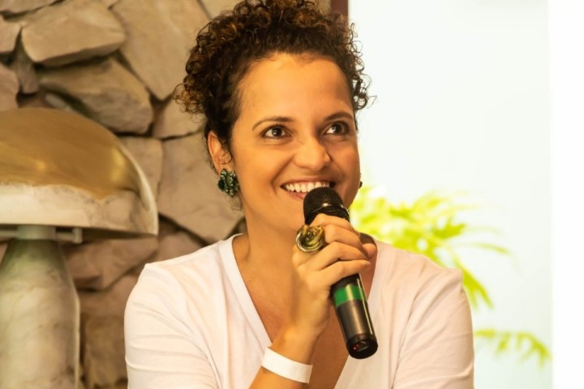 Empresária Tatiana Amorim, sócia-fundadora da +55design participa de talk sobre empreendedorismo feminino no Casa Vogue Experience 2022! 