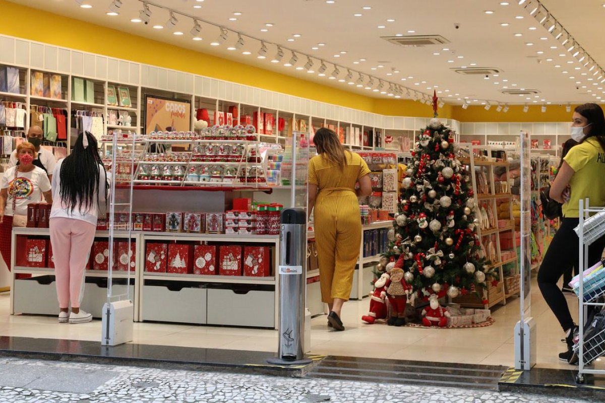 Vendas em dezembro devem crescer 0,6% na Bahia, aponta Fecomércio