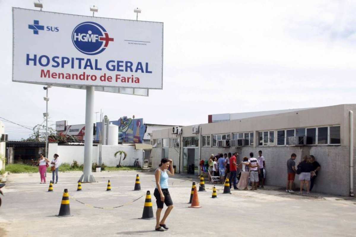 UTI do Hospital Menandro de Faria pega fogo em Lauro de Freitas