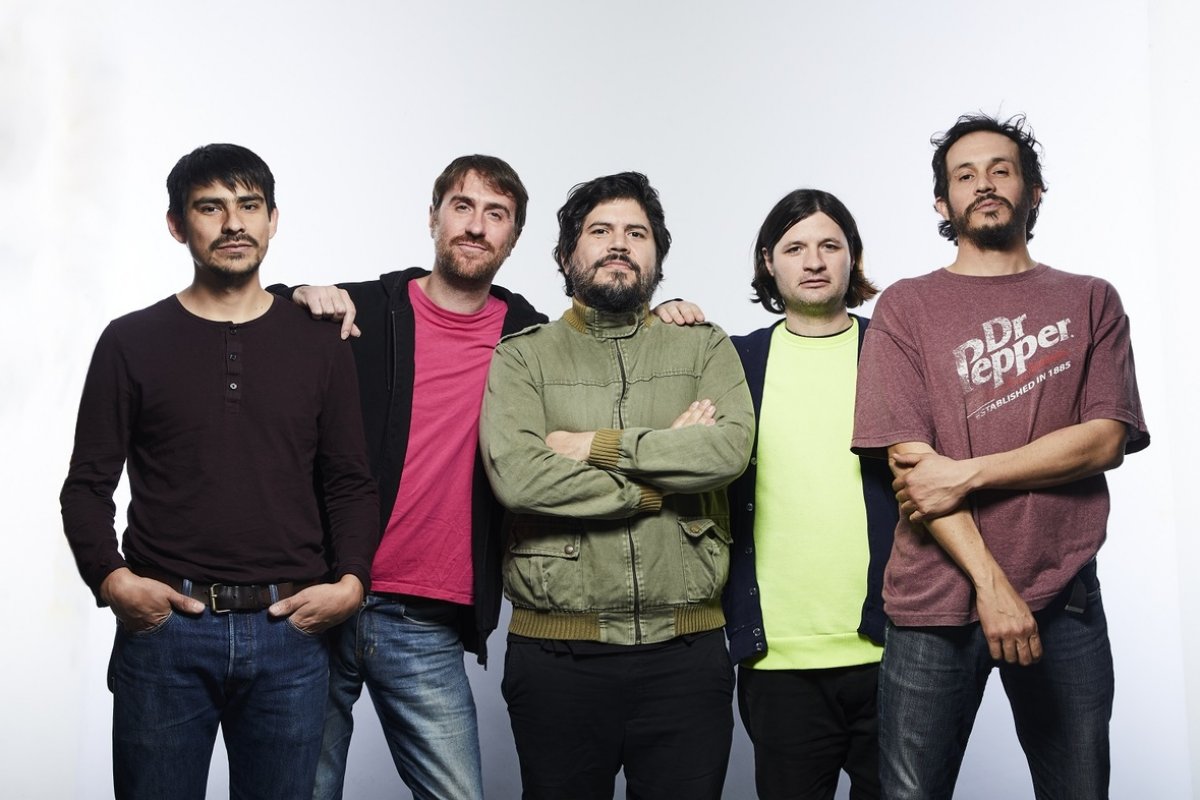 El Mató a un Policía Motorizado lança novo single e anuncia álbum para 2023