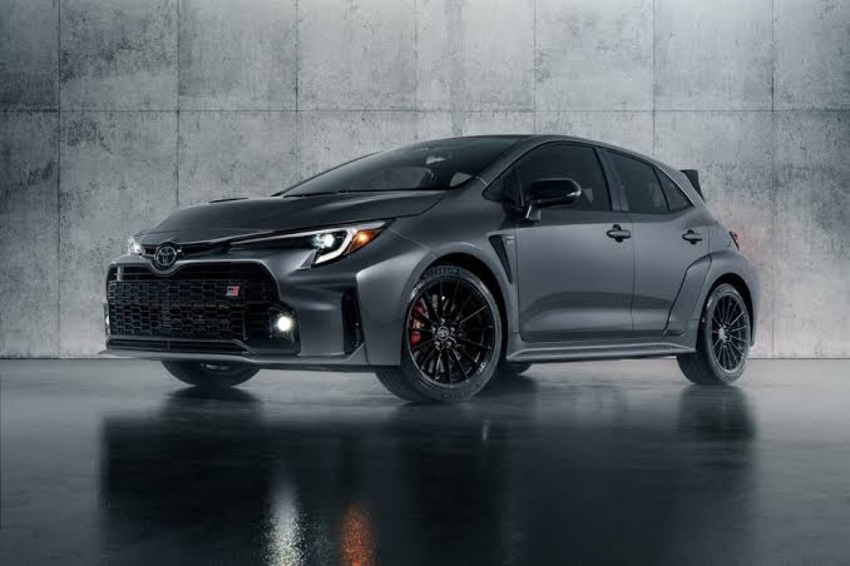 Civic Type R e Corolla GR: conheça os dois esportivos que chegam em 2023 
