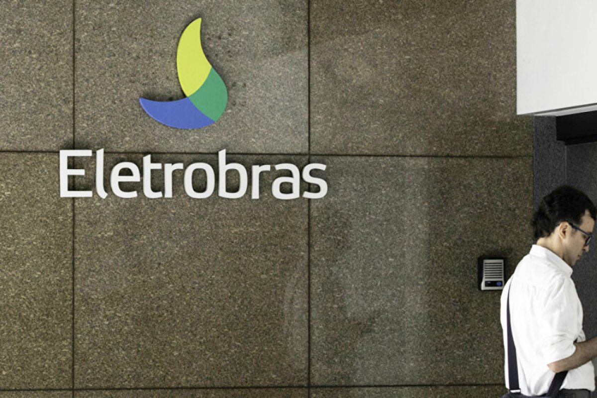 Após privatização, ações da Eletrobrás tem valorização de apenas 1,6% na última semana