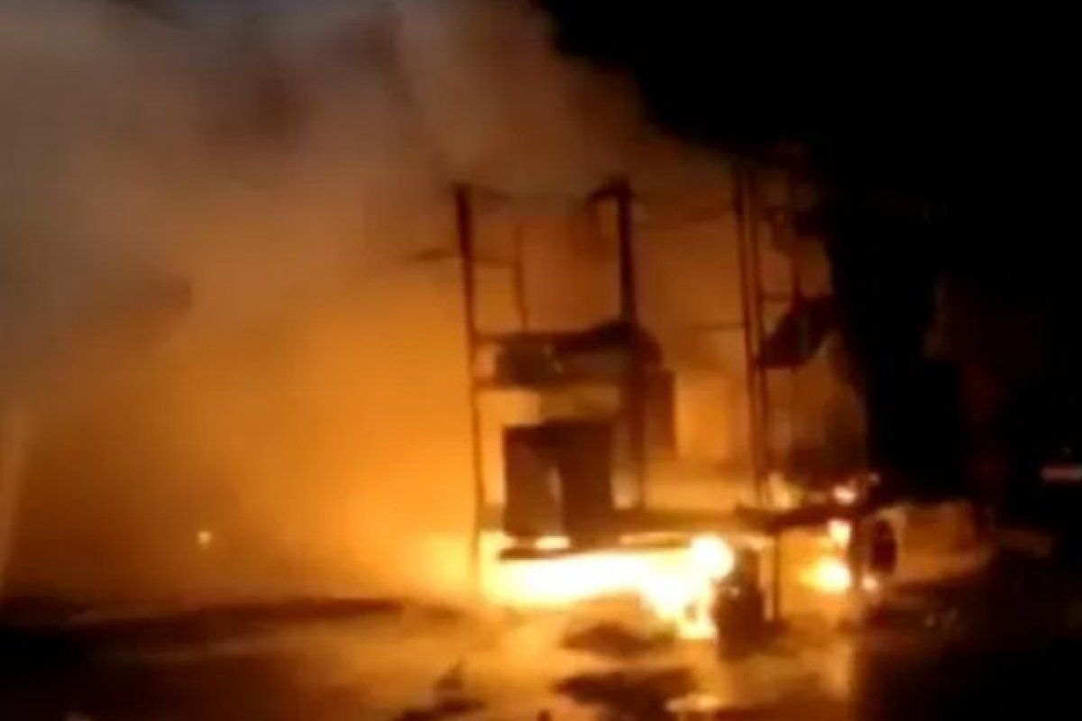 Food truck é atingido por incêndio no bairro de Amaralina, em Salvador: 'estou sem chão', diz proprietário