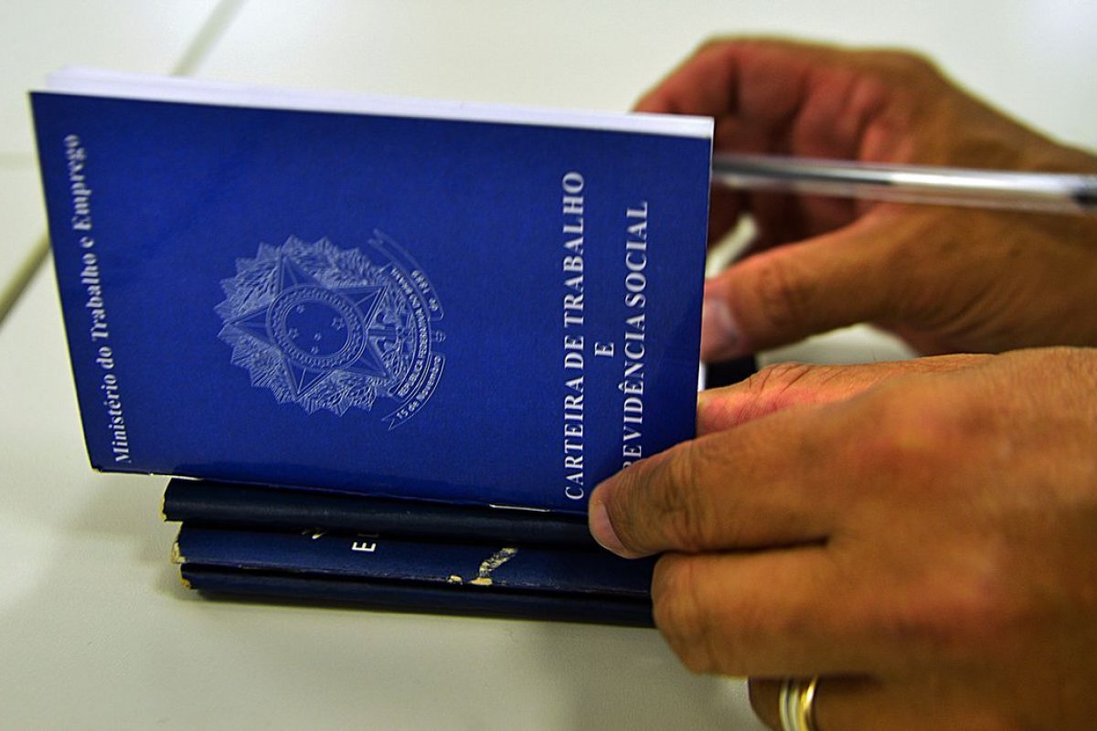 Confira as vagas de emprego na Bahia para terça (13) divulgadas pelo Sine
