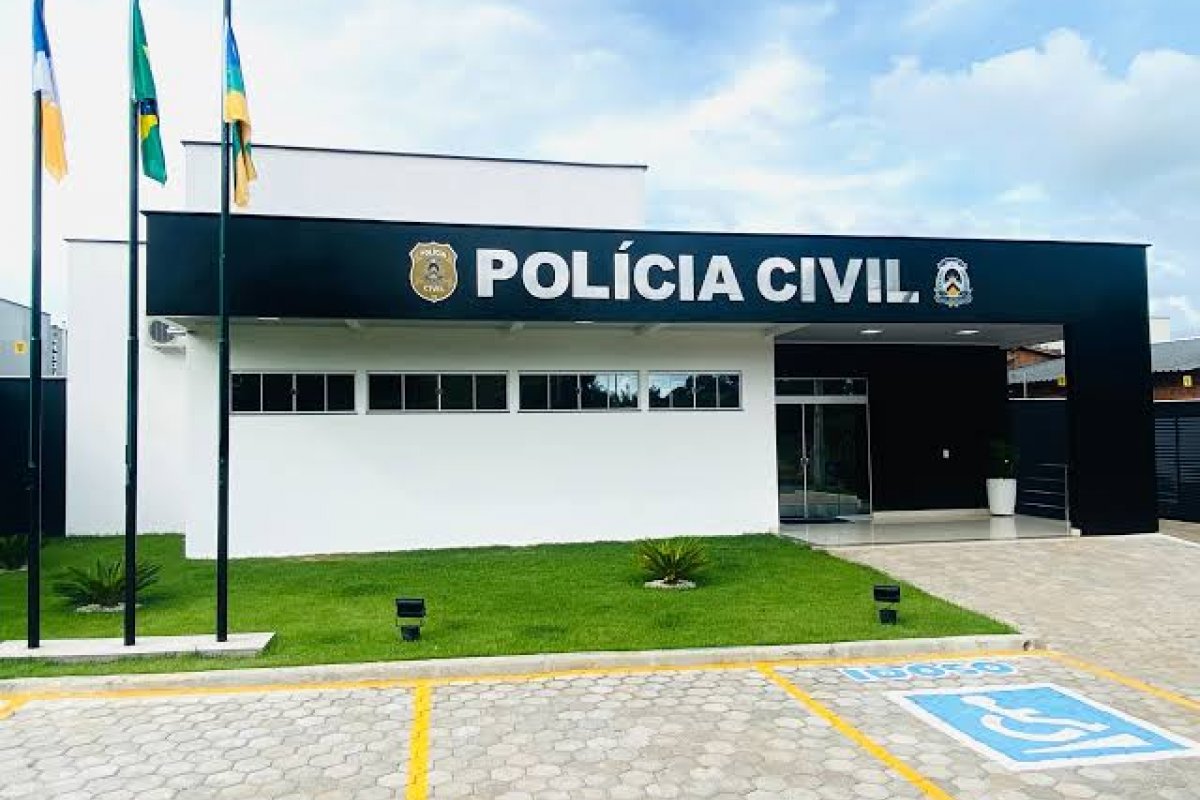 Homem é morto a tiros dentro do próprio carro em Feira de Santana (BA)