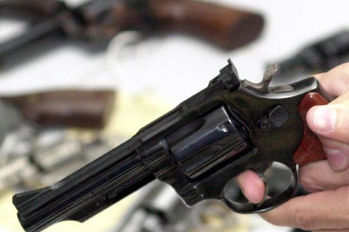 Homem suspeito de matar mulher a tiros é preso em Salvador